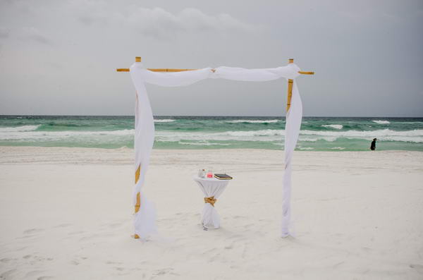 Simple-Bamboo-Setup-At-The-Beach-Weddings_resize